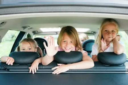 Family with kids going on a road trip